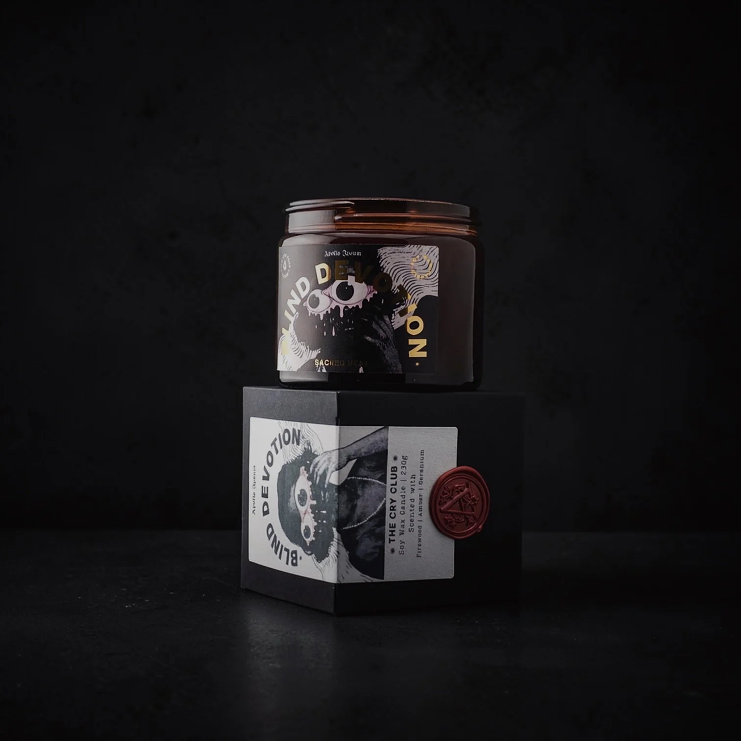 Blind Devotion scented candle – product view 2