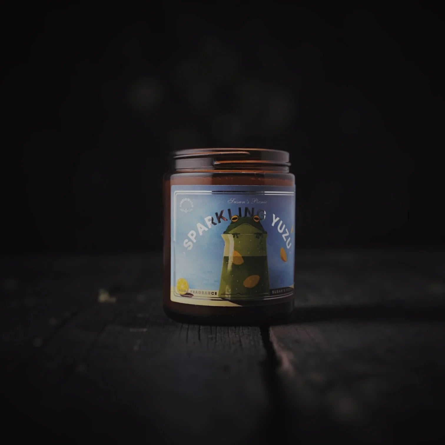 Sparkling Yuzu scented candle – product view 3