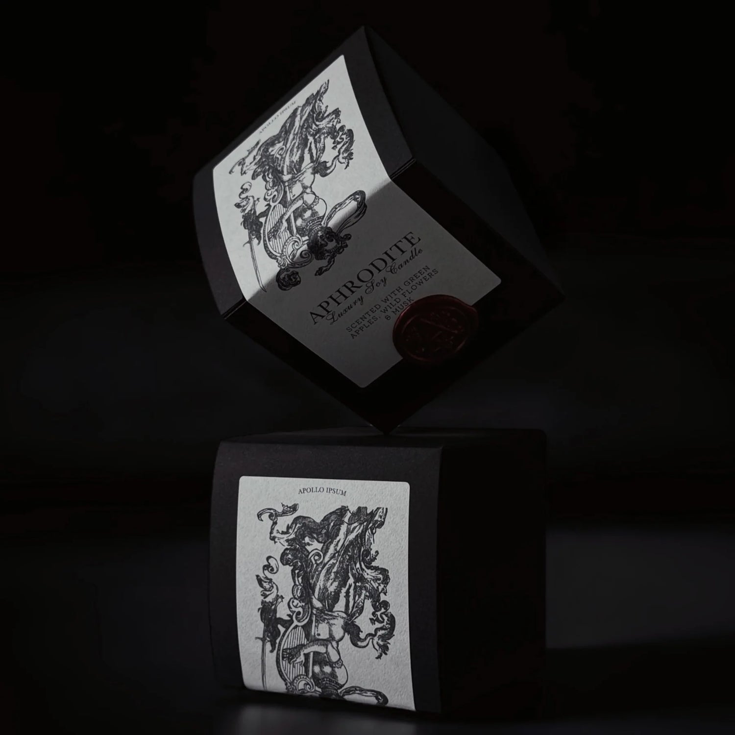 Aphrodite scented candle – product view 2