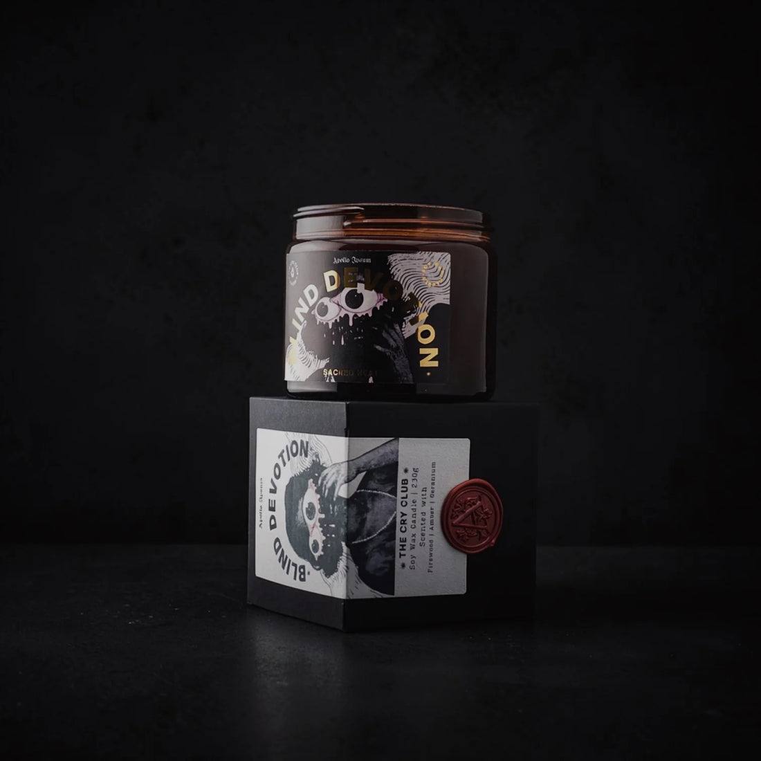 Blind Devotion scented candle – product view 2