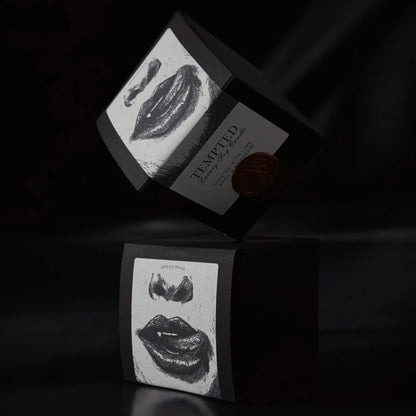 Tempted scented candle – product view 3