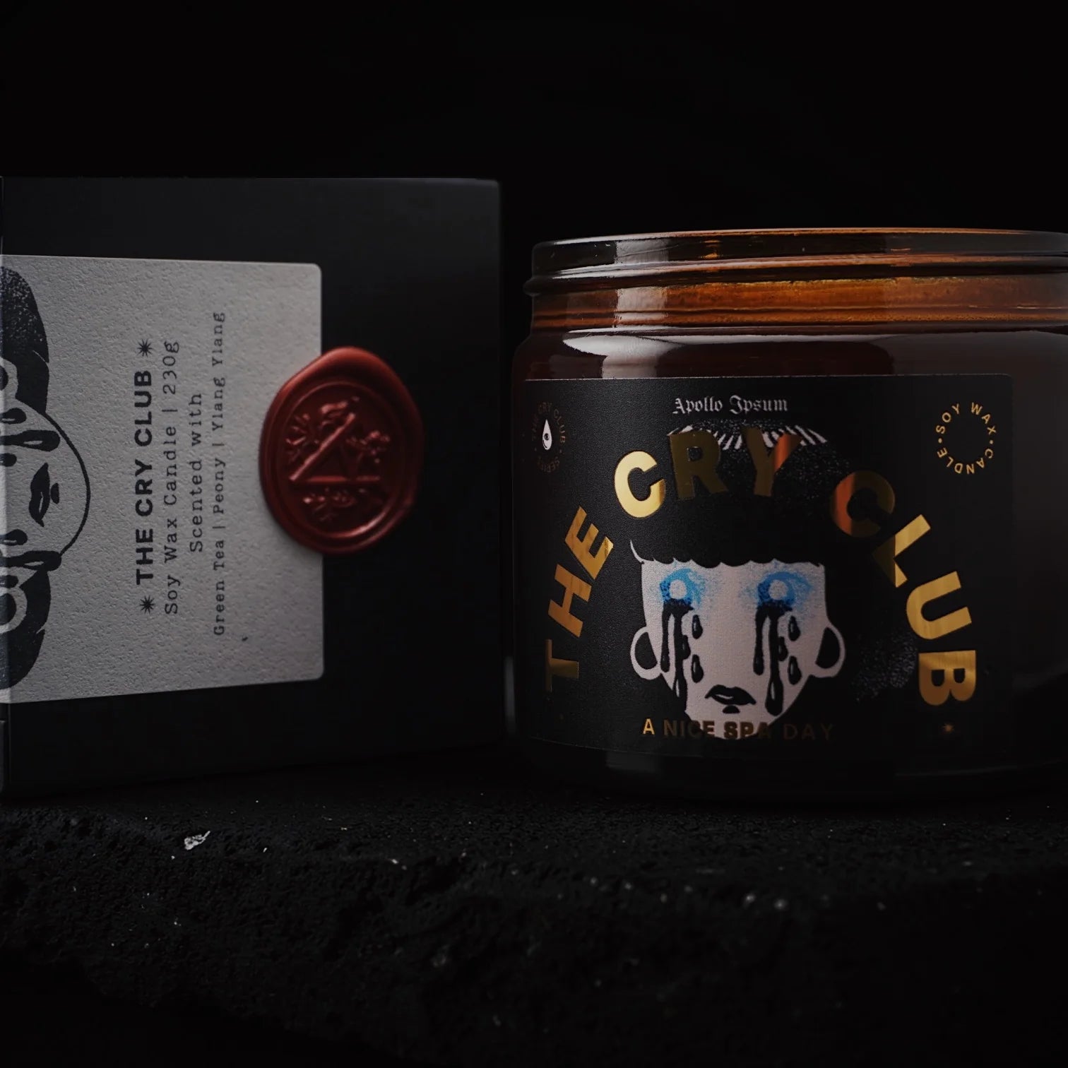 The Cry Club scented candle – product view 3